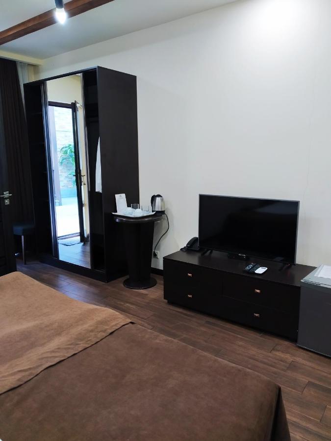 Boutique Living Hotel エレバン エクステリア 写真